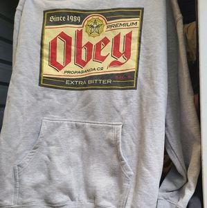 XL Men's obey sweatshirt